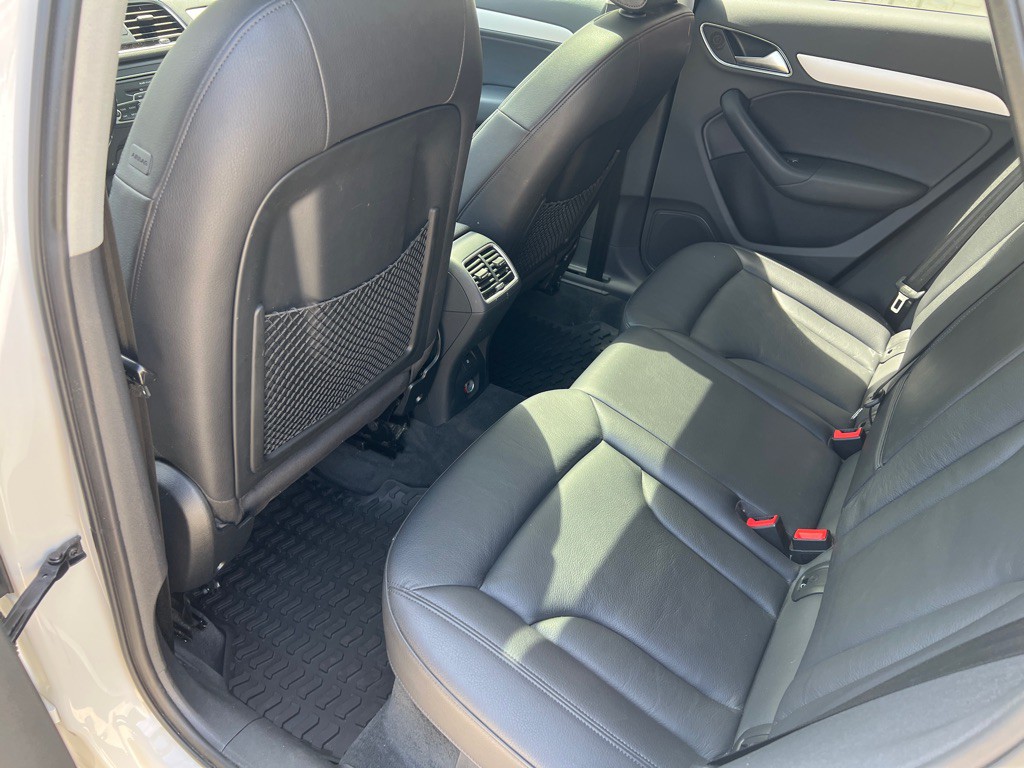 2017 Audi Q3 Image 15