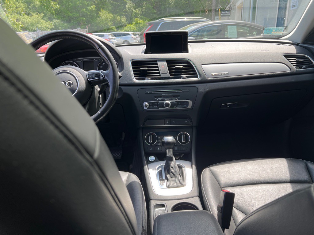 2017 Audi Q3 Image 17