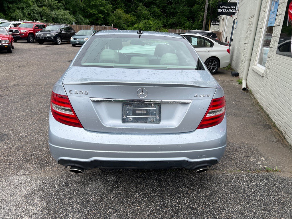 2014 Mercedes-Benz C-Class Image 4