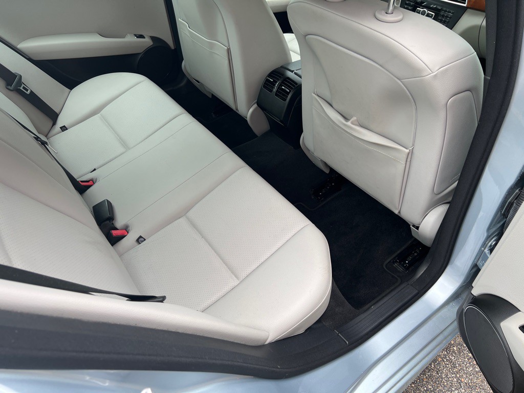 2014 Mercedes-Benz C-Class Image 11
