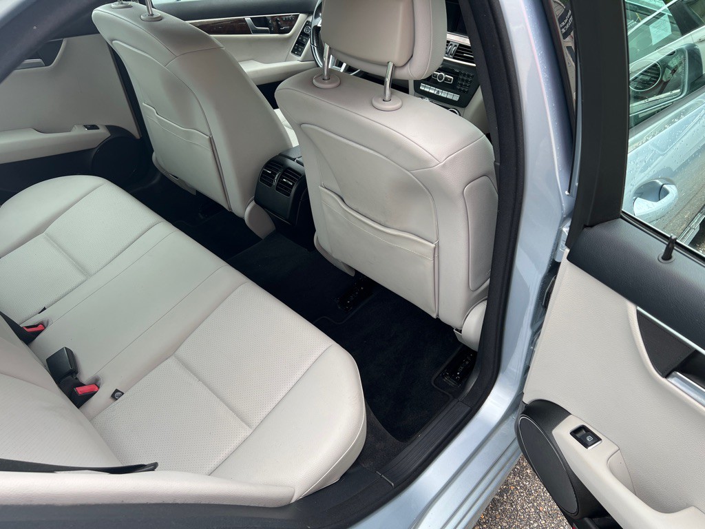 2014 Mercedes-Benz C-Class Image 12