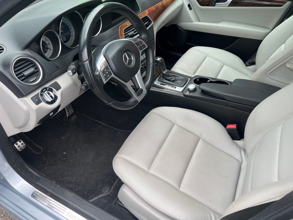 2014 Mercedes-Benz C-Class Image 20