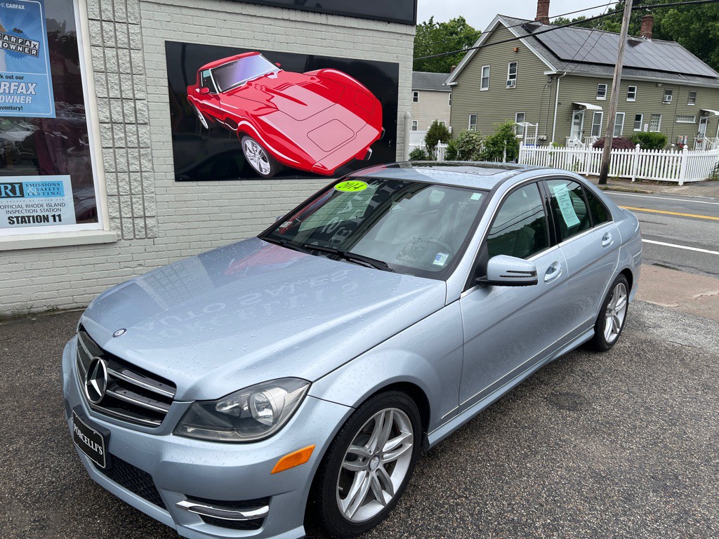 2014 Mercedes-Benz C-Class Image 2