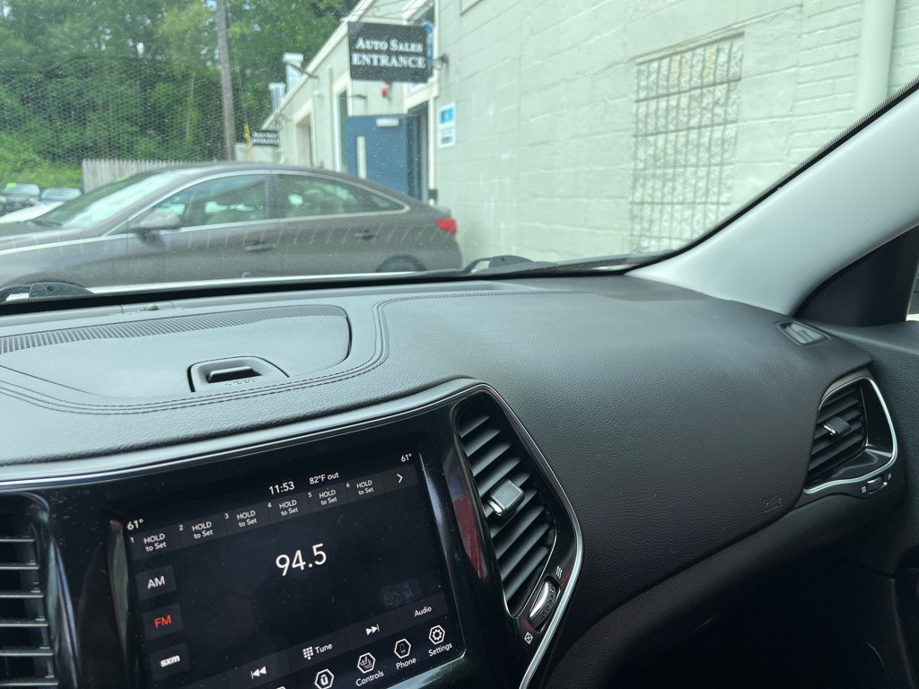 2019 Jeep Cherokee Image 22