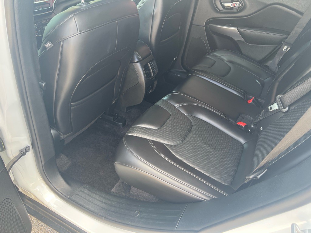 2019 Jeep Cherokee Image 39