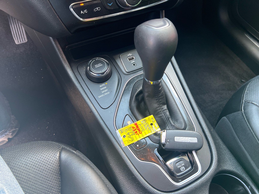 2019 Jeep Cherokee Image 47