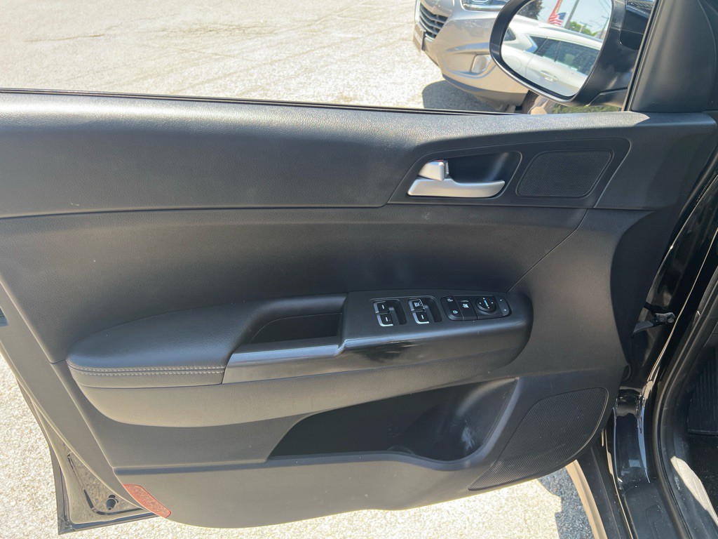 2021 Kia Sportage Image 16
