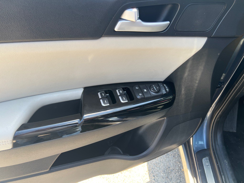 2019 Kia Sportage Image 17