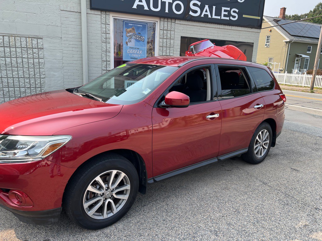2015 Nissan Pathfinder Image 1