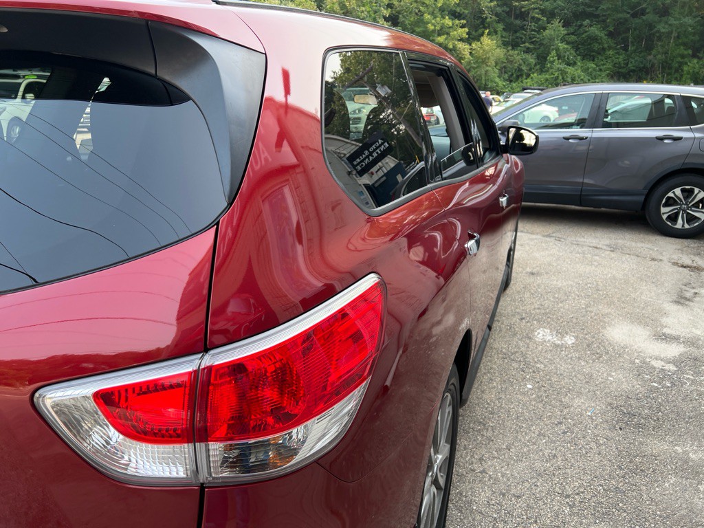 2015 Nissan Pathfinder Image 4