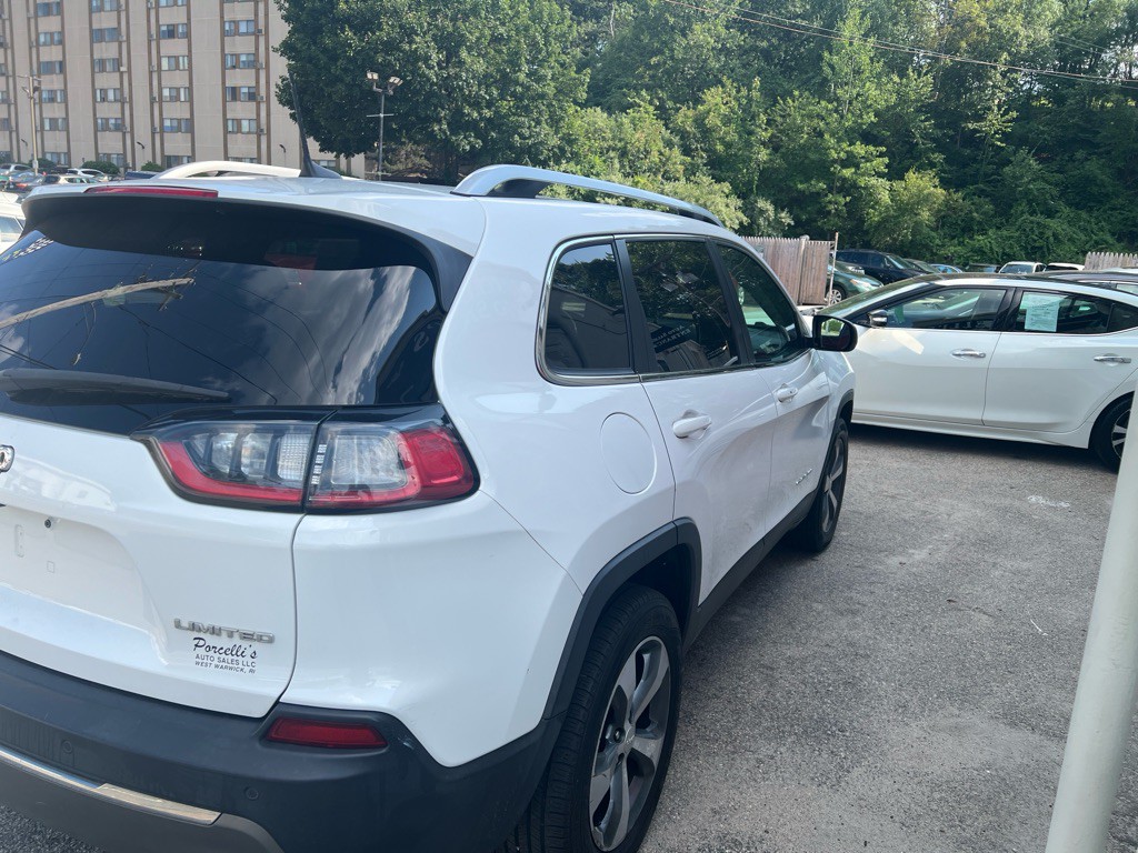 2019 Jeep Cherokee Image 6