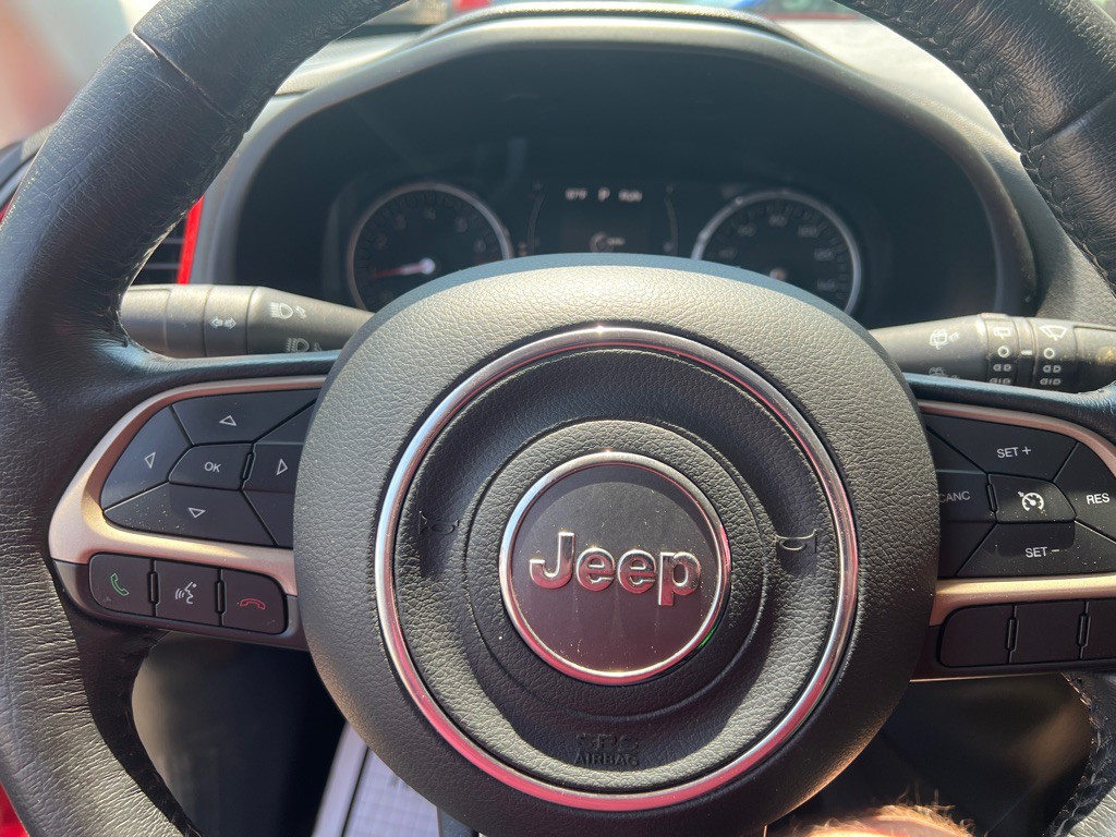 2015 Jeep Renegade Image 20