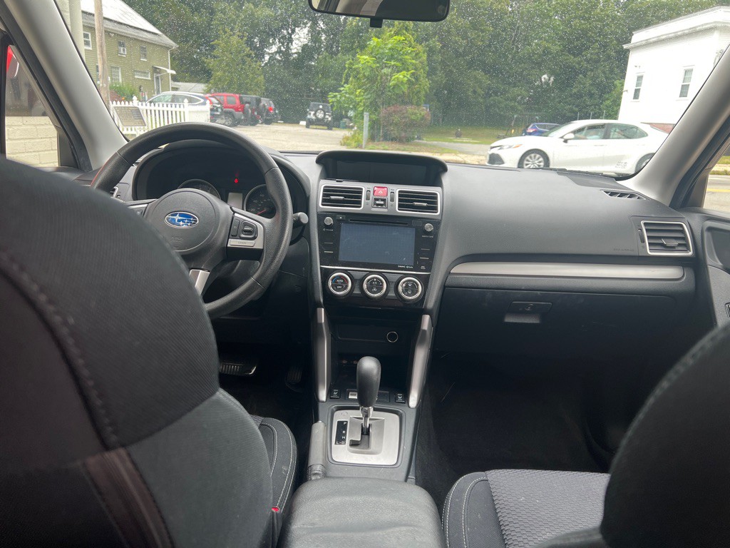 2018 Subaru Forester Image 9