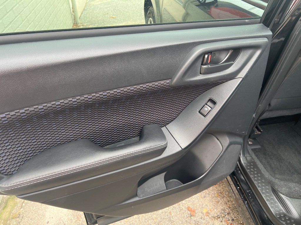 2018 Subaru Forester Image 13