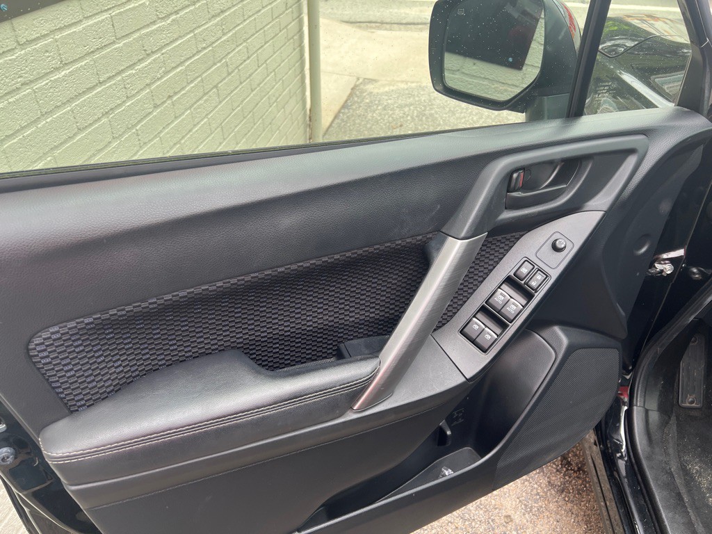 2018 Subaru Forester Image 15