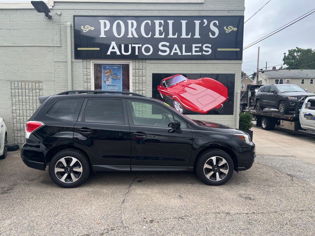 2018 Subaru Forester Image 1