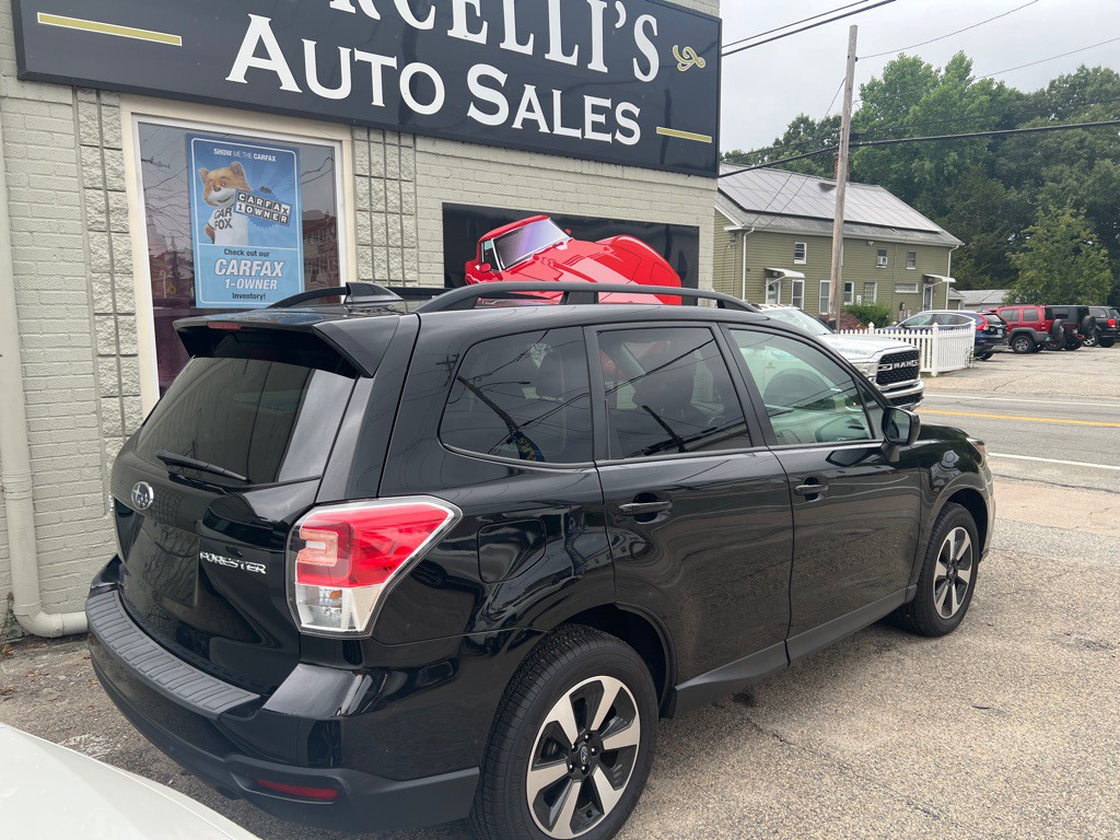 2018 Subaru Forester Image 2