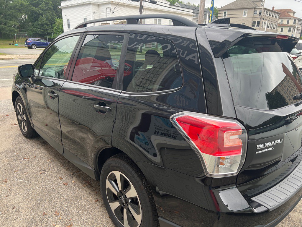 2018 Subaru Forester Image 4