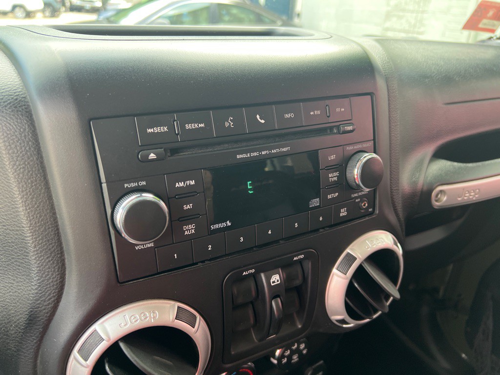 2016 Jeep Wrangler Unlimited Image 21