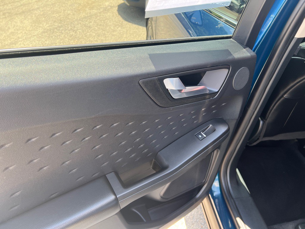 2020 Ford Escape Image 11