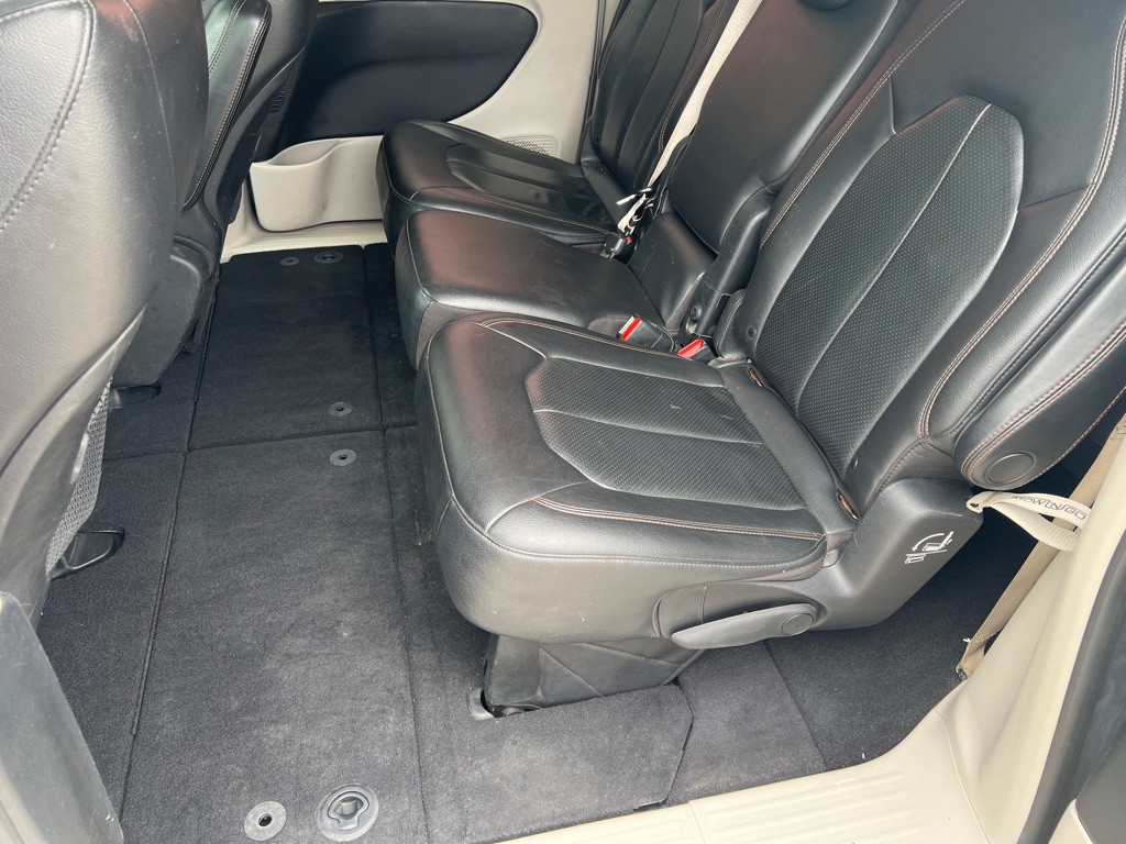 2020 Chrysler Pacifica Image 16
