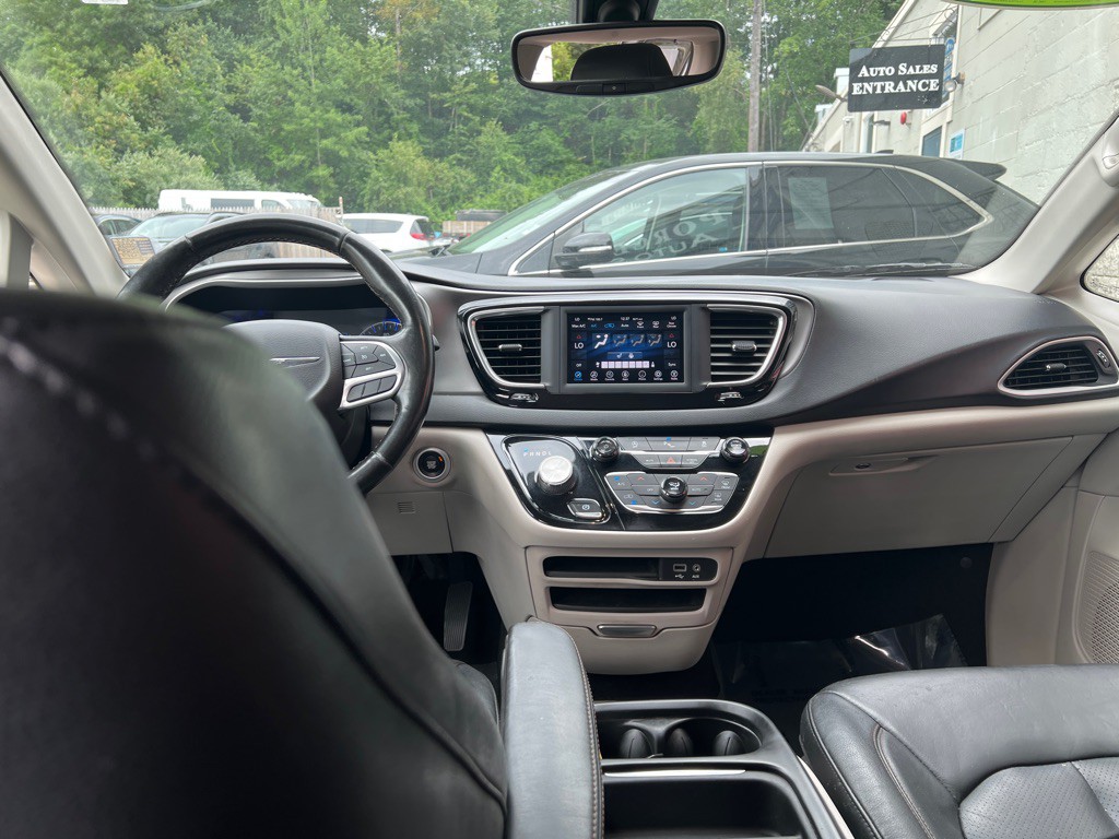 2020 Chrysler Pacifica Image 18