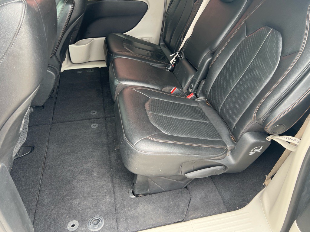2020 Chrysler Pacifica Image 40