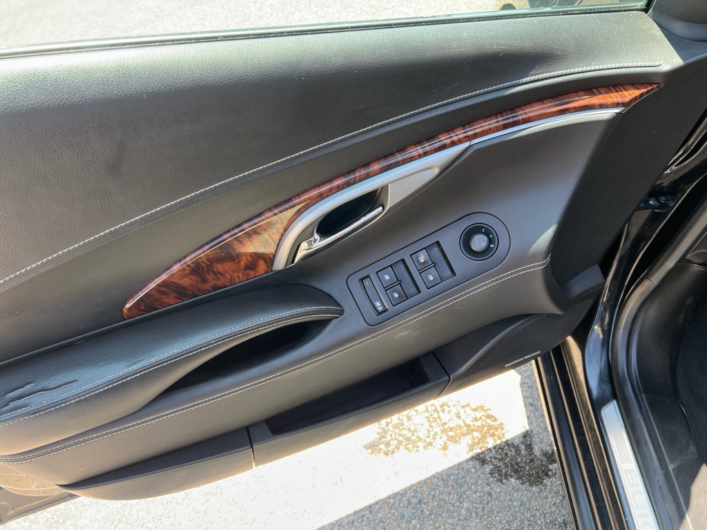 2013 Buick Lacrosse Image 13