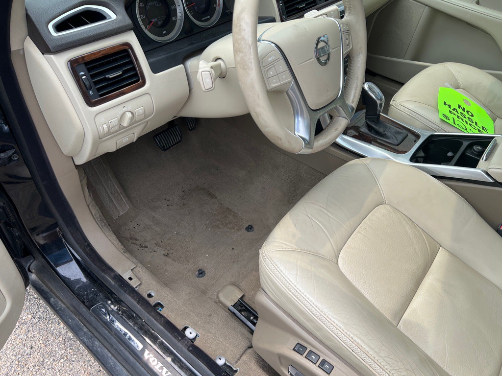 2013 Volvo XC70 Image 21