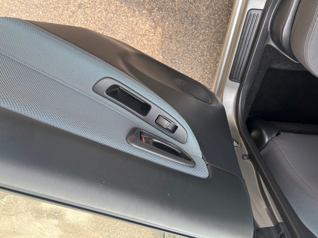 2005 Subaru Impreza Image 10