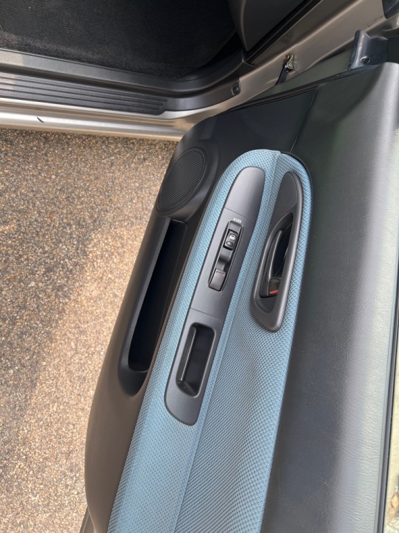 2005 Subaru Impreza Image 12