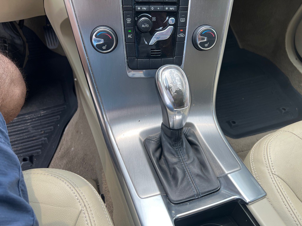 2013 Volvo XC60 Image 22