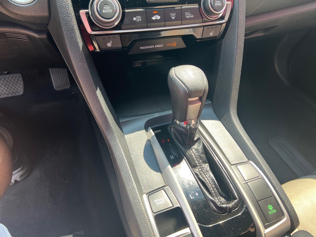 2016 Honda Civic Image 16