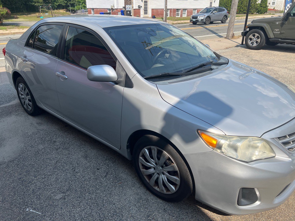 2013 Toyota Corolla Image 6