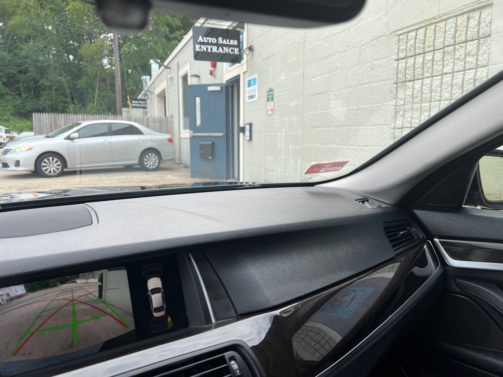2016 BMW 5 Series Image 26