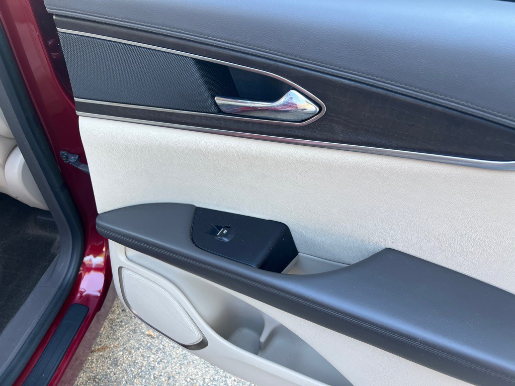 2017 Lincoln MKX Image 9