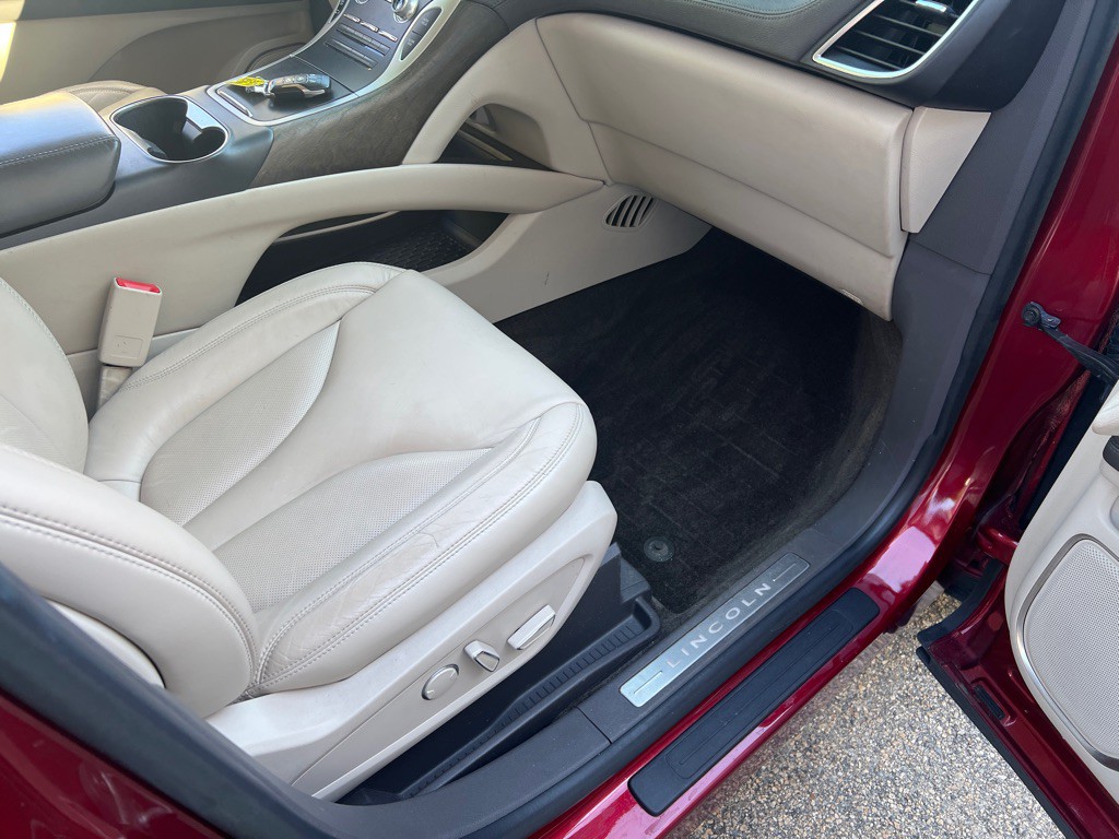 2017 Lincoln MKX Image 12