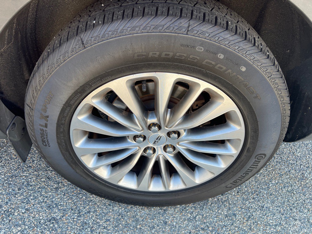 2017 Lincoln MKX Image 27