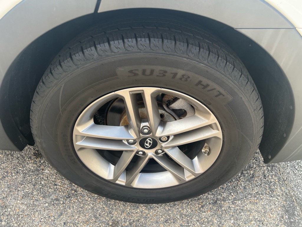 2017 Hyundai Santa Fe Sport Image 24