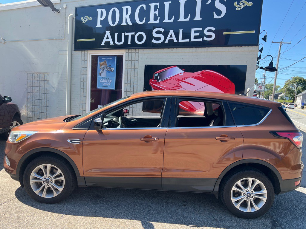 2017 Ford Escape Image 2
