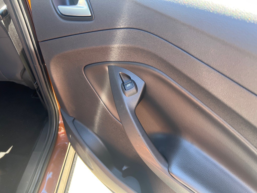 2017 Ford Escape Image 6