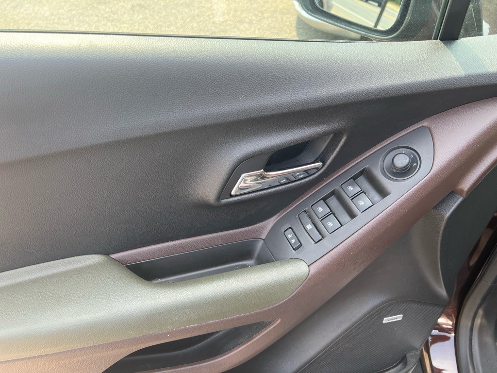 2015 Chevrolet Trax Image 16