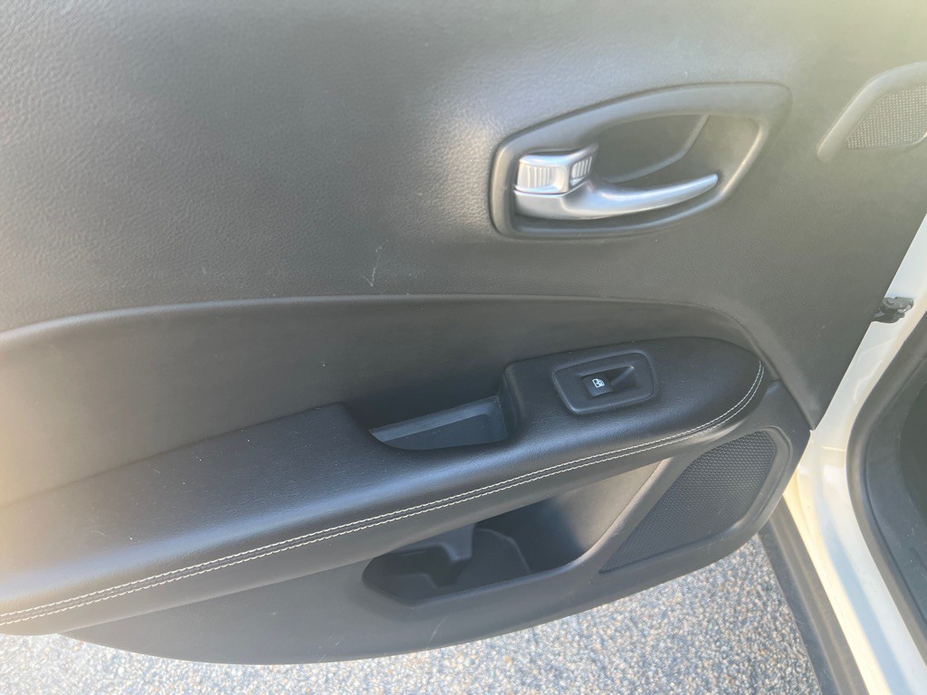 2021 Jeep Compass Image 14