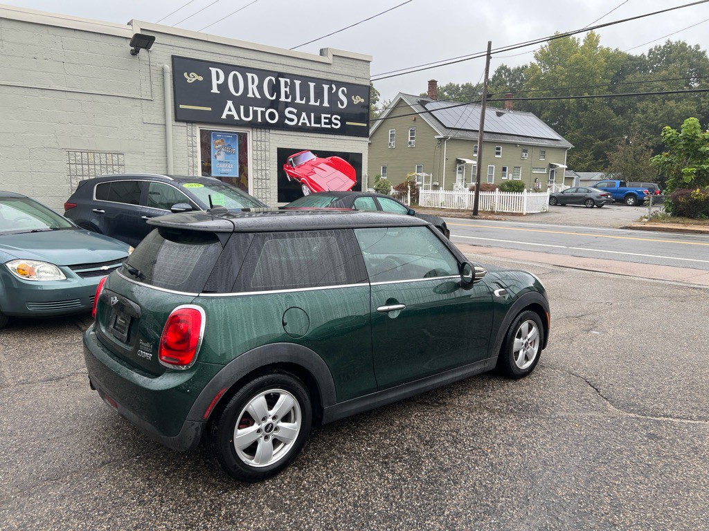 2016 MINI Cooper Image 18