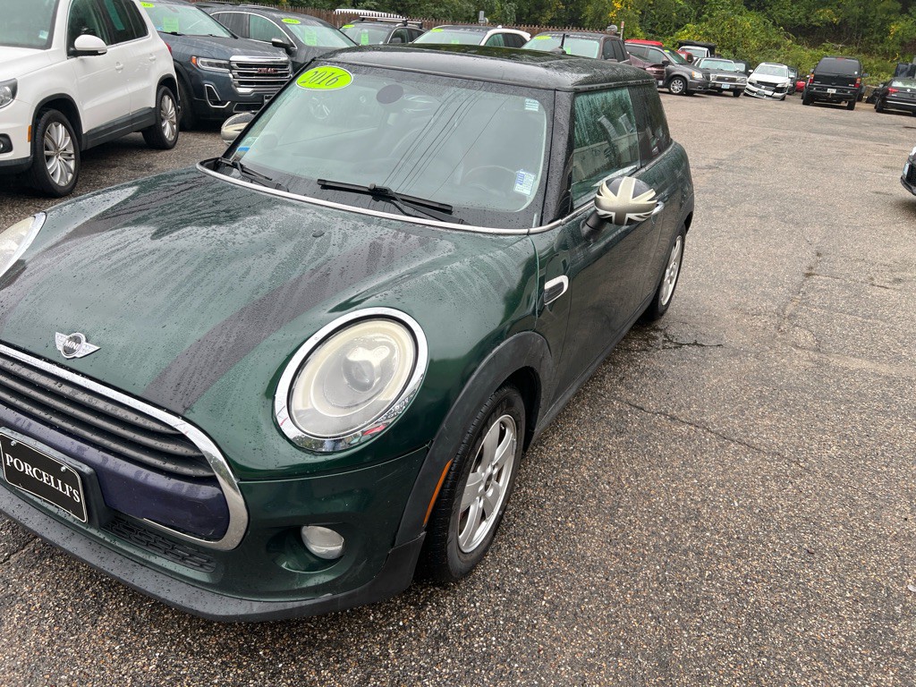 2016 MINI Cooper Image 22