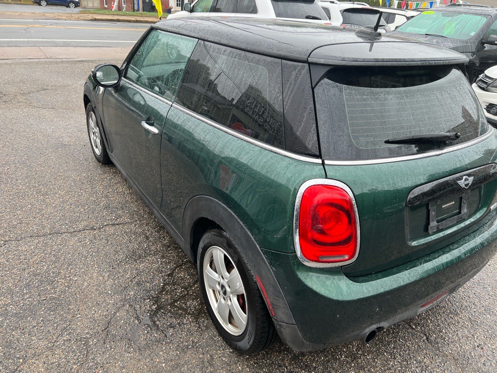 2016 MINI Cooper Image 24