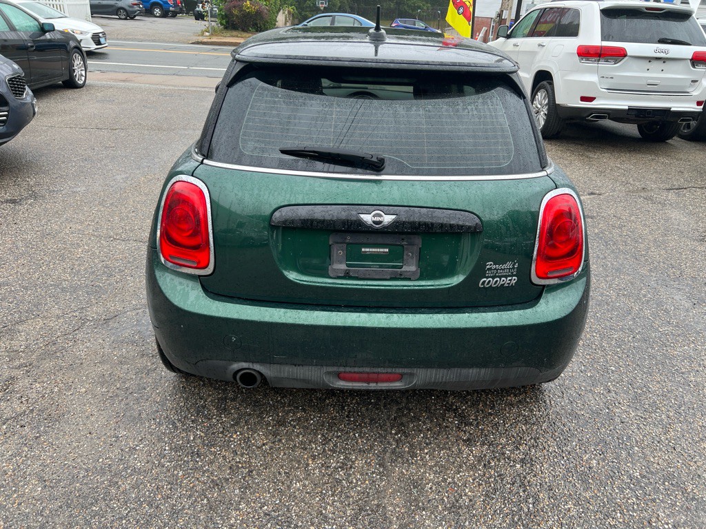 2016 MINI Cooper Image 25