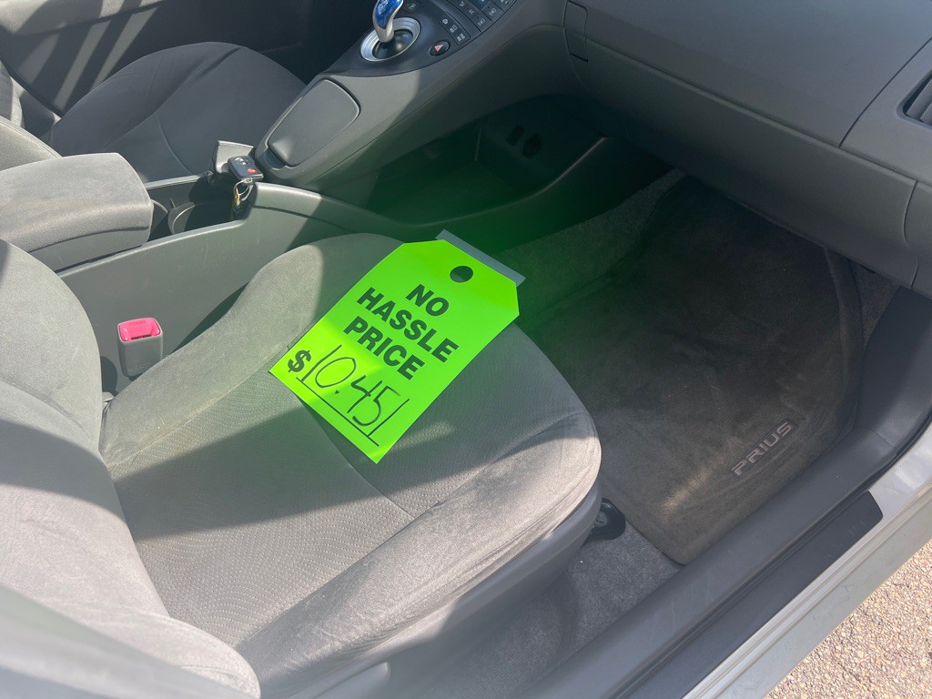 2010 Toyota Prius Image 12