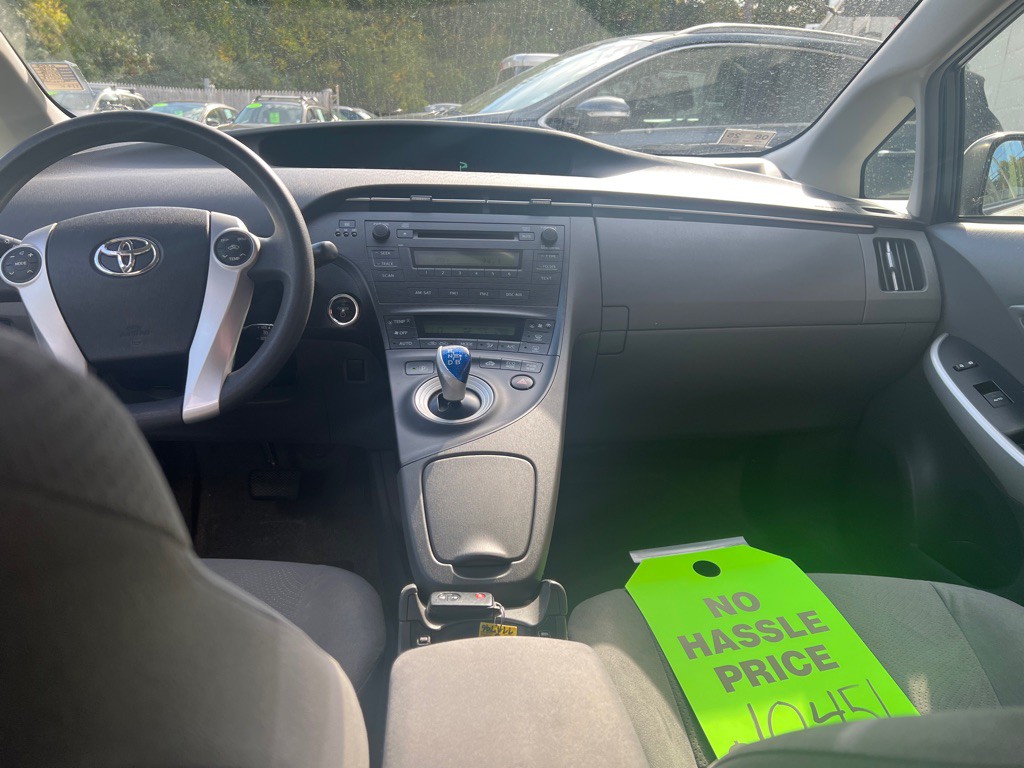 2010 Toyota Prius Image 15
