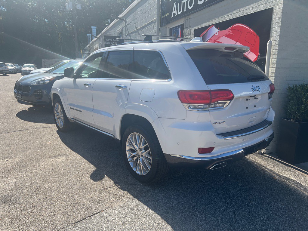 2017 Jeep Grand Cherokee Image 3